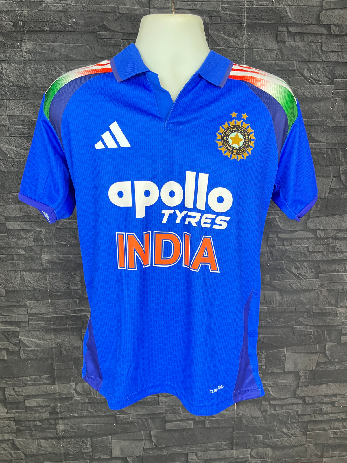 Apollo Tyres Odi - Replica